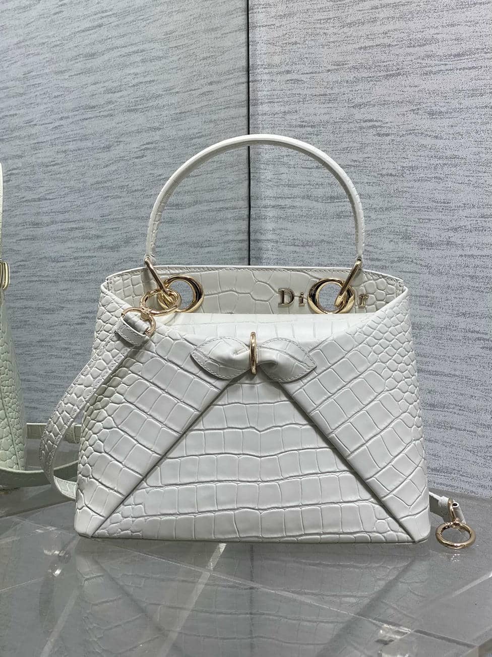 Bow Top Handle Bag 0011